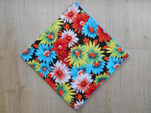 Load image into Gallery viewer, Daisy Headscarves/Bandannas